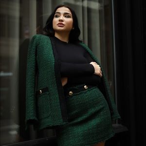 Tweed set (blazer&skirt). Worn twice. In excellent condition. Fits good.